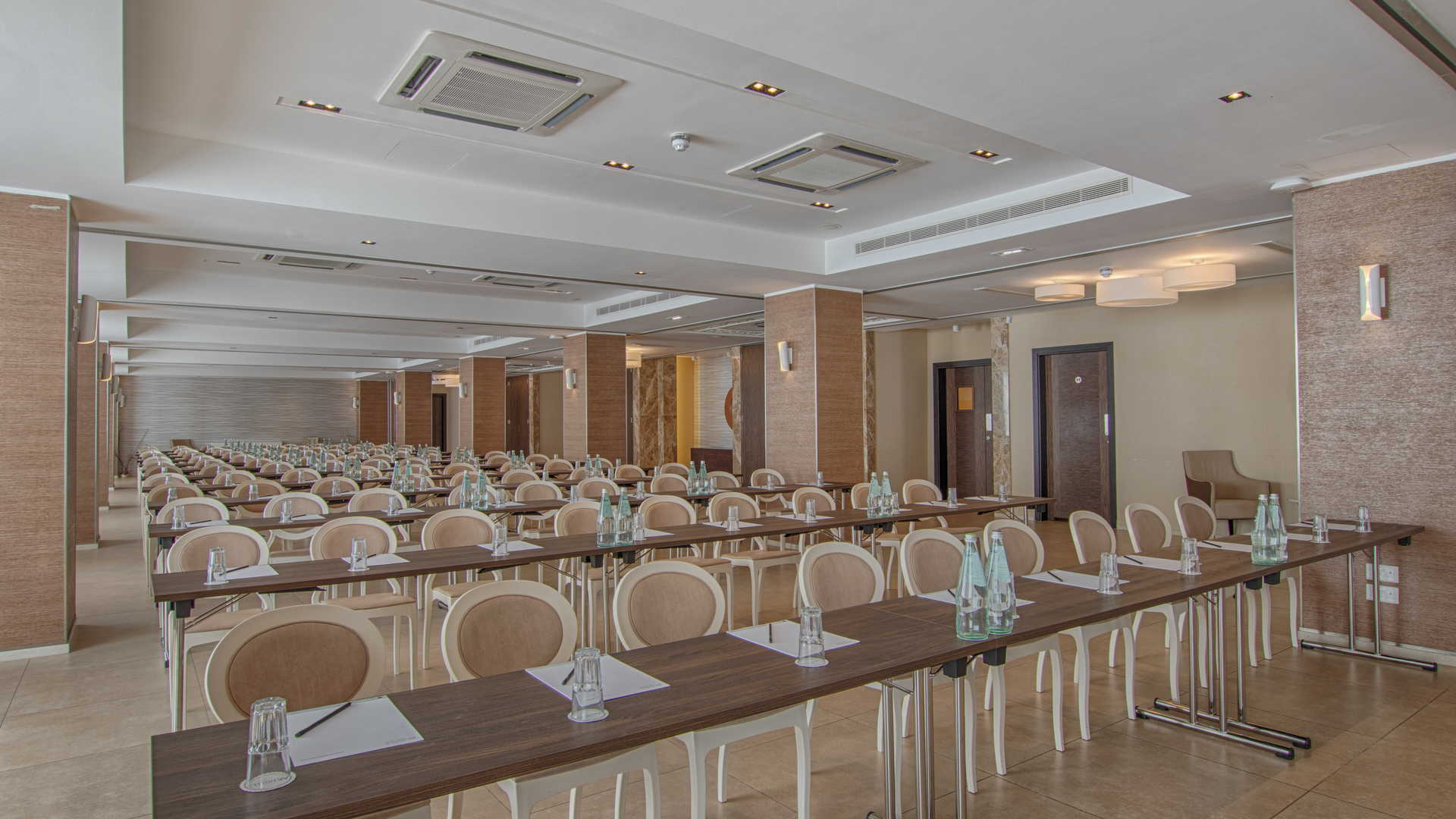 Luzzu Conference Class Room